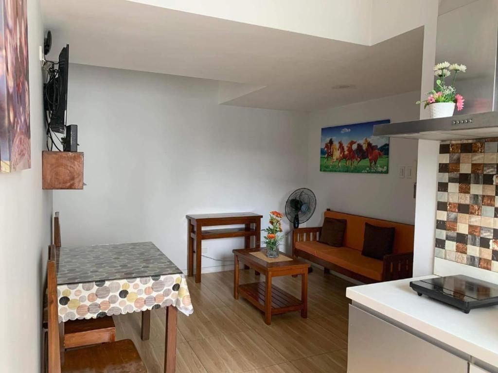 Azure Urban Resort A3 Near Airport Mall With Balcony Wavepool Manila Zewnętrze zdjęcie