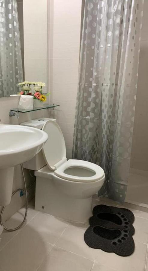 Azure Urban Resort A3 Near Airport Mall With Balcony Wavepool Manila Zewnętrze zdjęcie